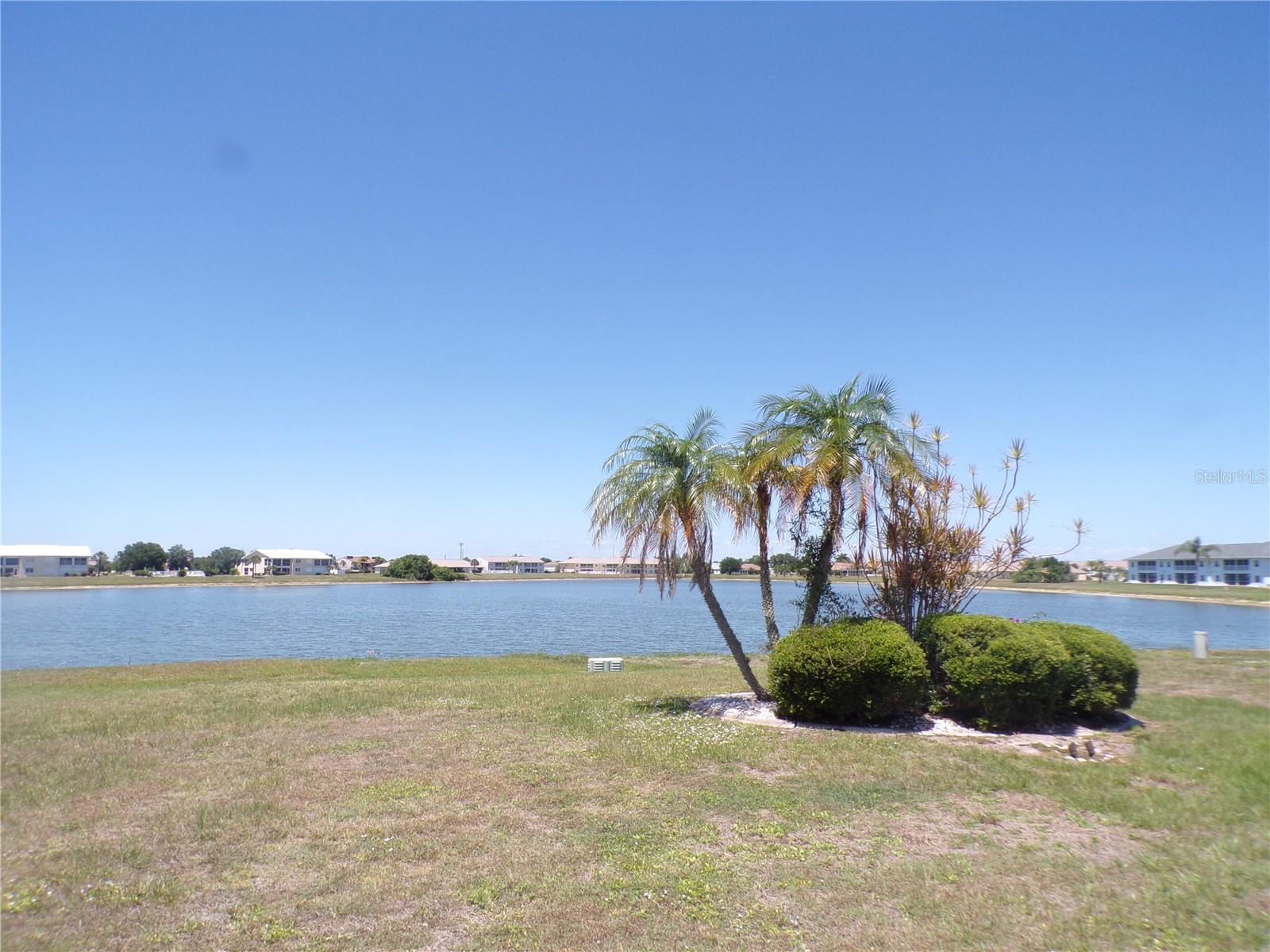 Image 30 of 39 For 26300 Rampart Boulevard 402b