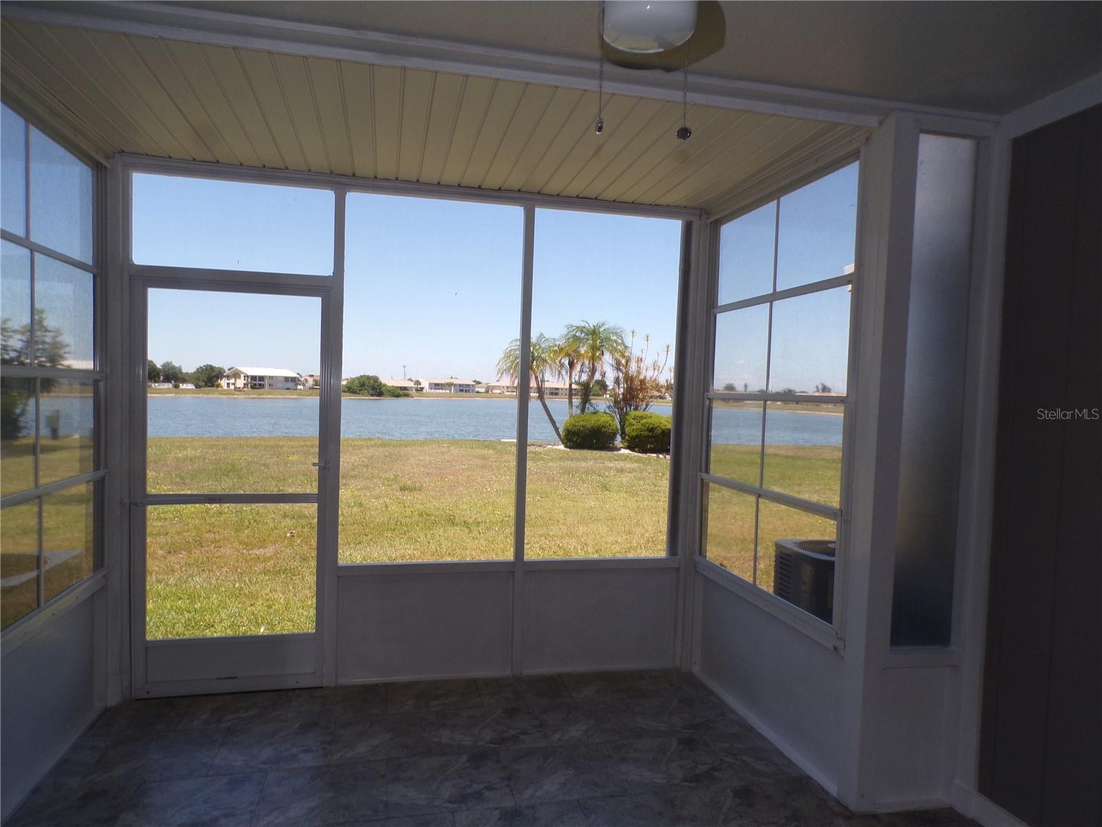 Image 35 of 39 For 26300 Rampart Boulevard 402b