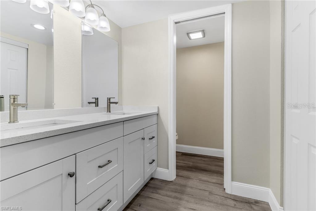 Image 17 of 42 For 16590 Partridge Place Road 102