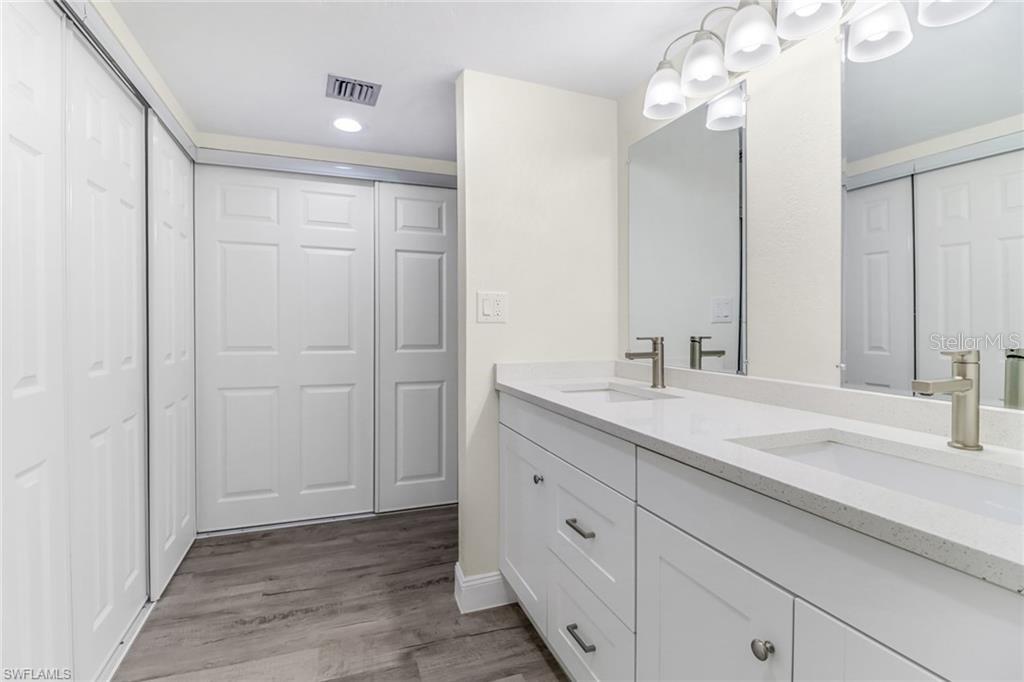 Image 18 of 42 For 16590 Partridge Place Road 102