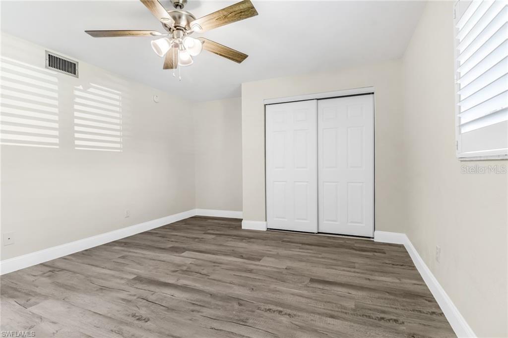 Image 21 of 42 For 16590 Partridge Place Road 102