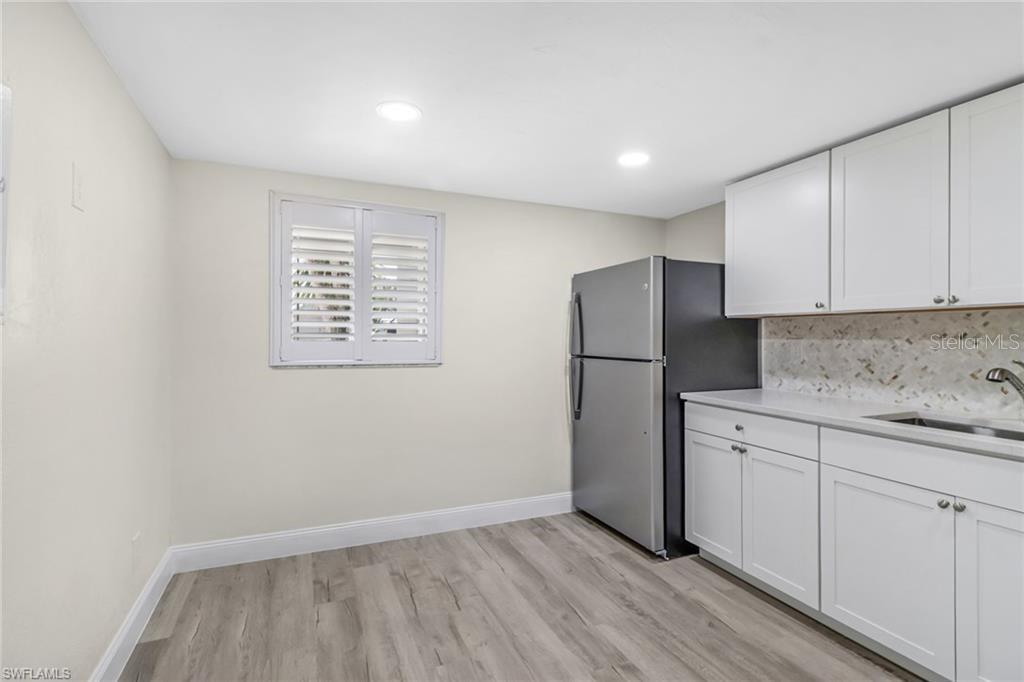 Image 5 of 42 For 16590 Partridge Place Road 102