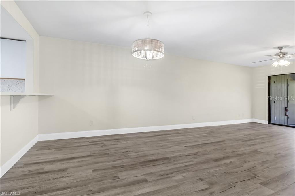 Image 9 of 42 For 16590 Partridge Place Road 102