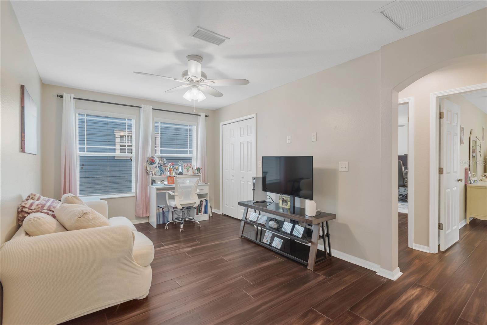 Image 20 of 48 For 5959 Beaconpark Street