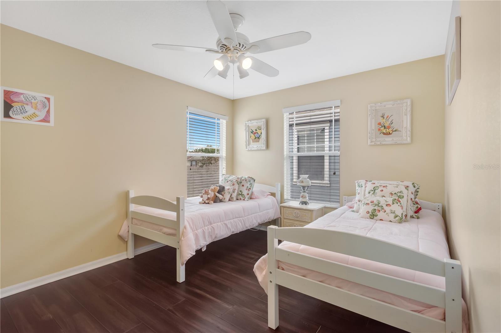 Image 22 of 48 For 5959 Beaconpark Street