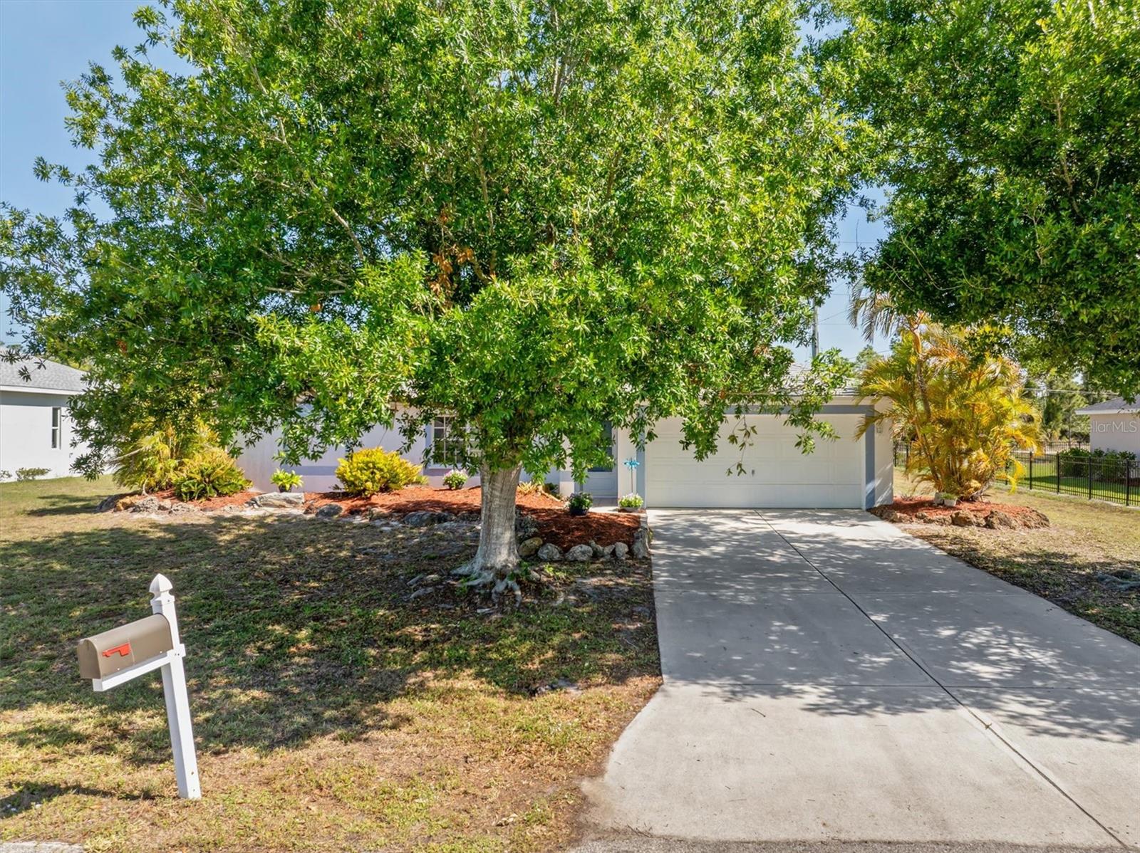 Image 10 of 40 For 25444 Alicante Drive