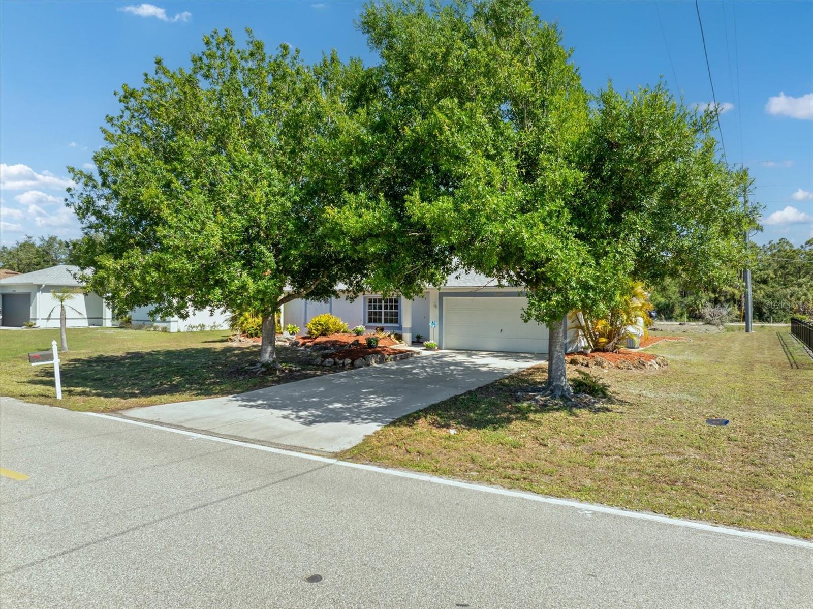 Image 11 of 40 For 25444 Alicante Drive