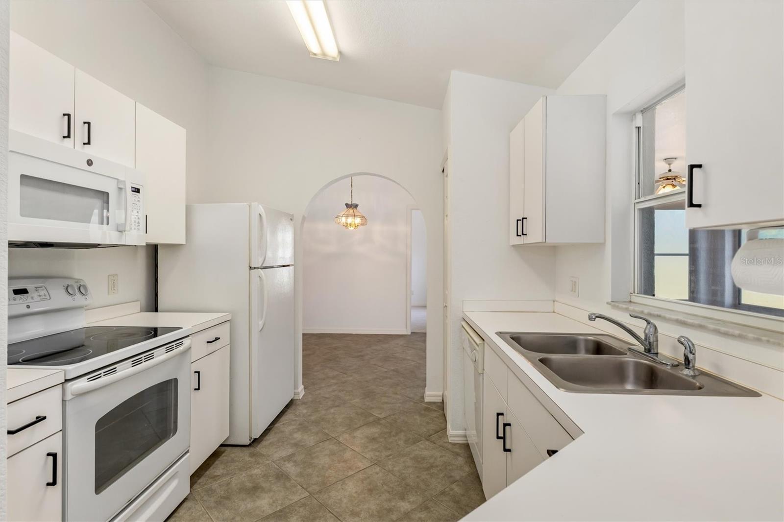 Image 18 of 40 For 25444 Alicante Drive