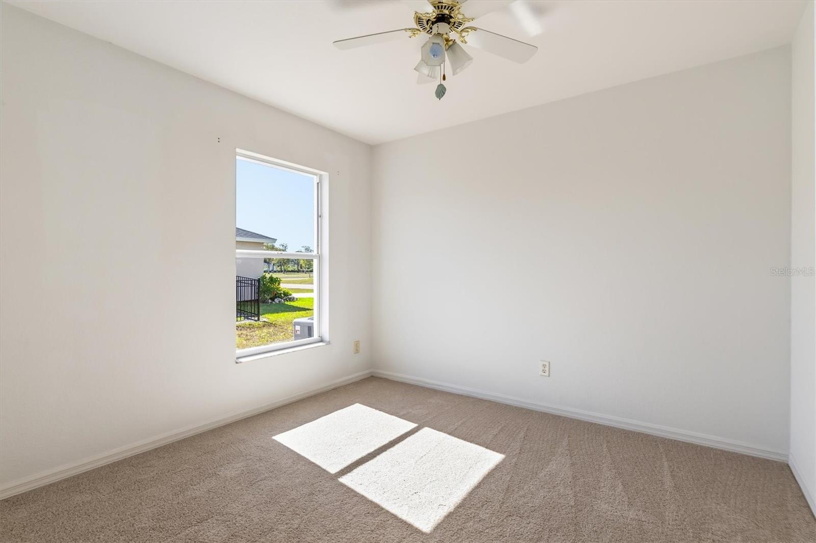 Image 22 of 40 For 25444 Alicante Drive