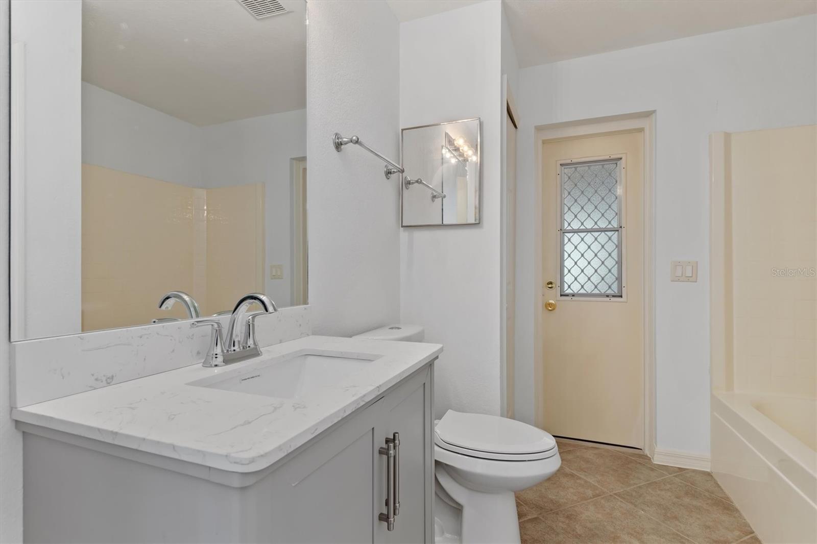 Image 23 of 40 For 25444 Alicante Drive