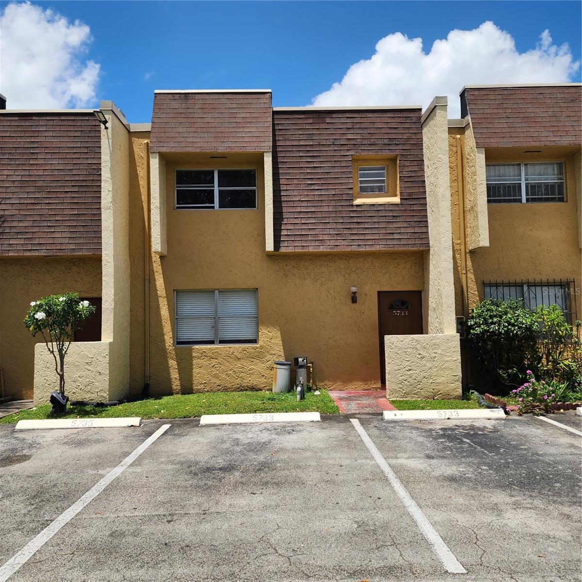 Details for 5733 Blueberry Court 119, LAUDERHILL, FL 33313