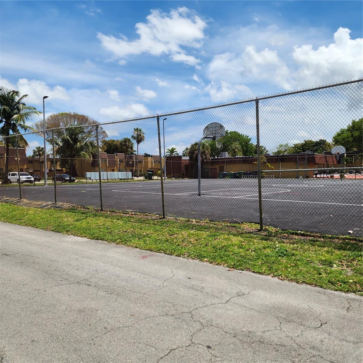 Image 6 of 19 For 5733 Blueberry Court 119