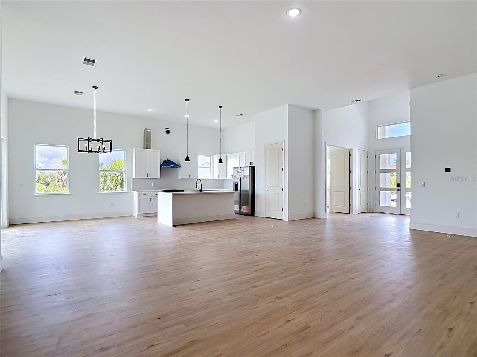 Image 12 of 34 For 10262 Kingsville Drive