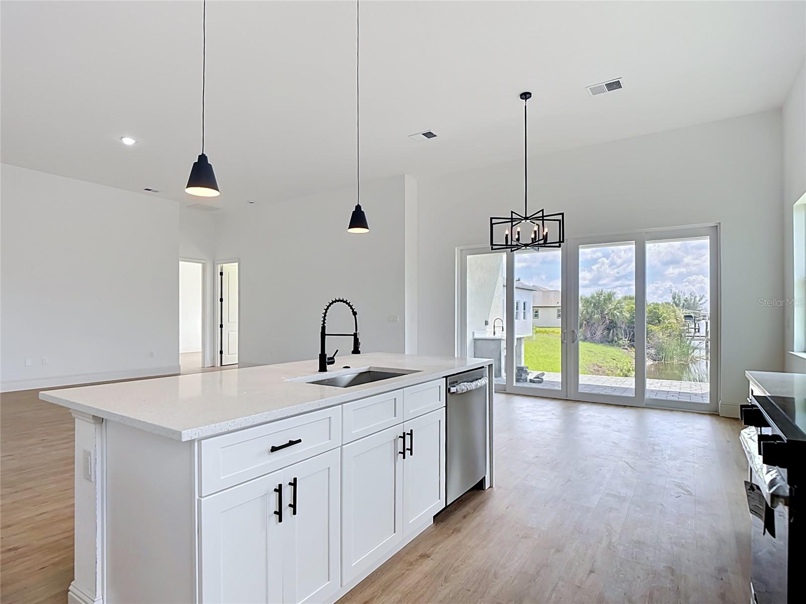 Image 18 of 34 For 10262 Kingsville Drive