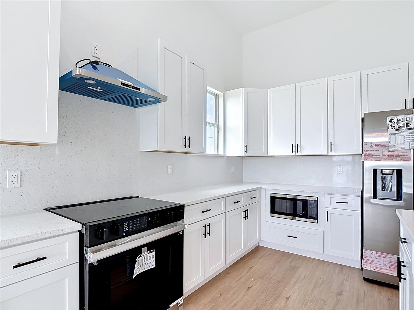 Image 19 of 34 For 10262 Kingsville Drive