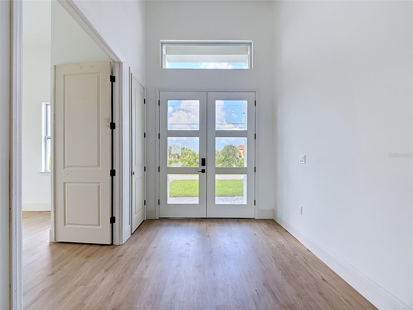 Image 6 of 34 For 10262 Kingsville Drive
