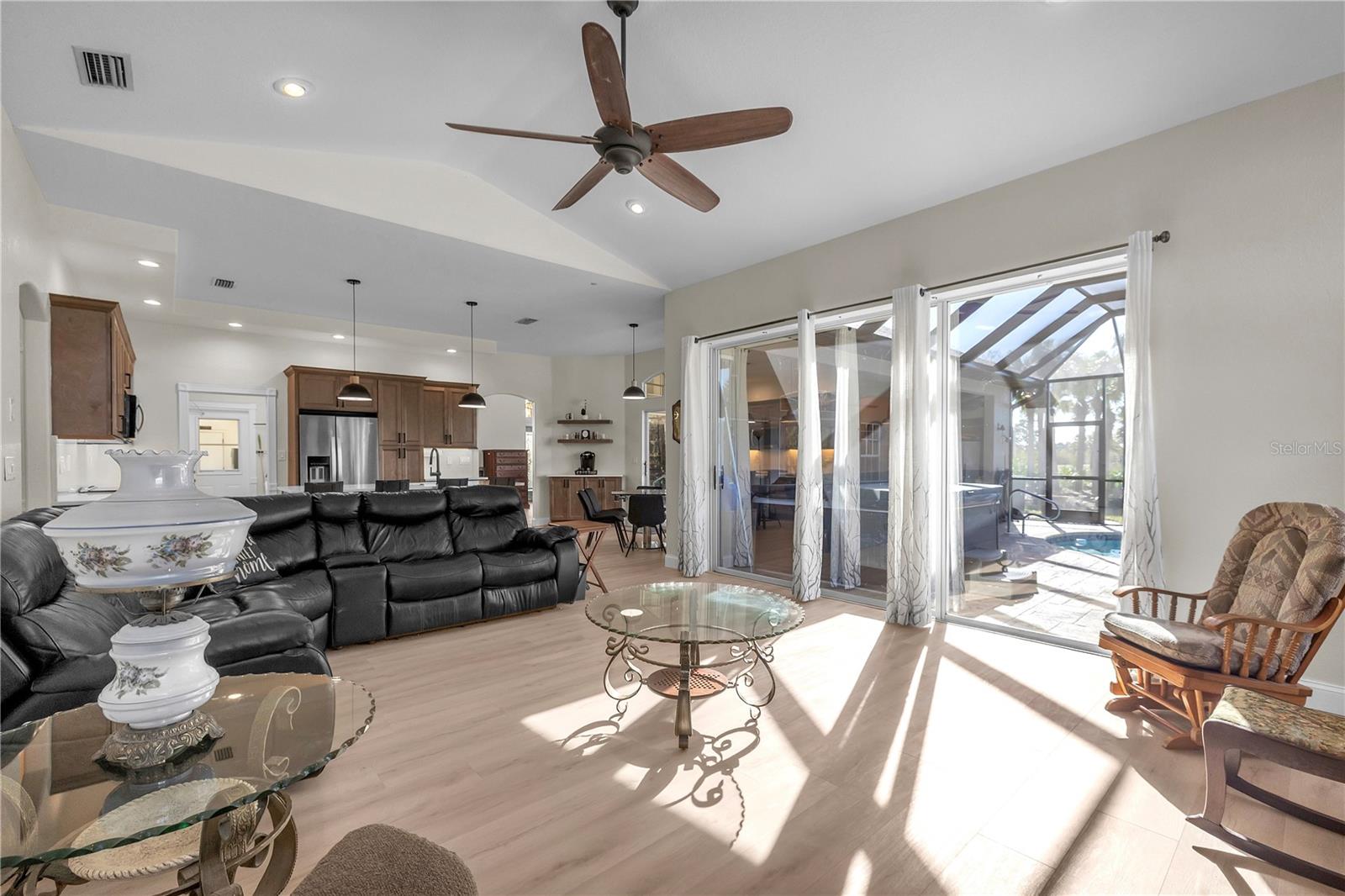 Image 16 of 80 For 8553 Aviary Road
