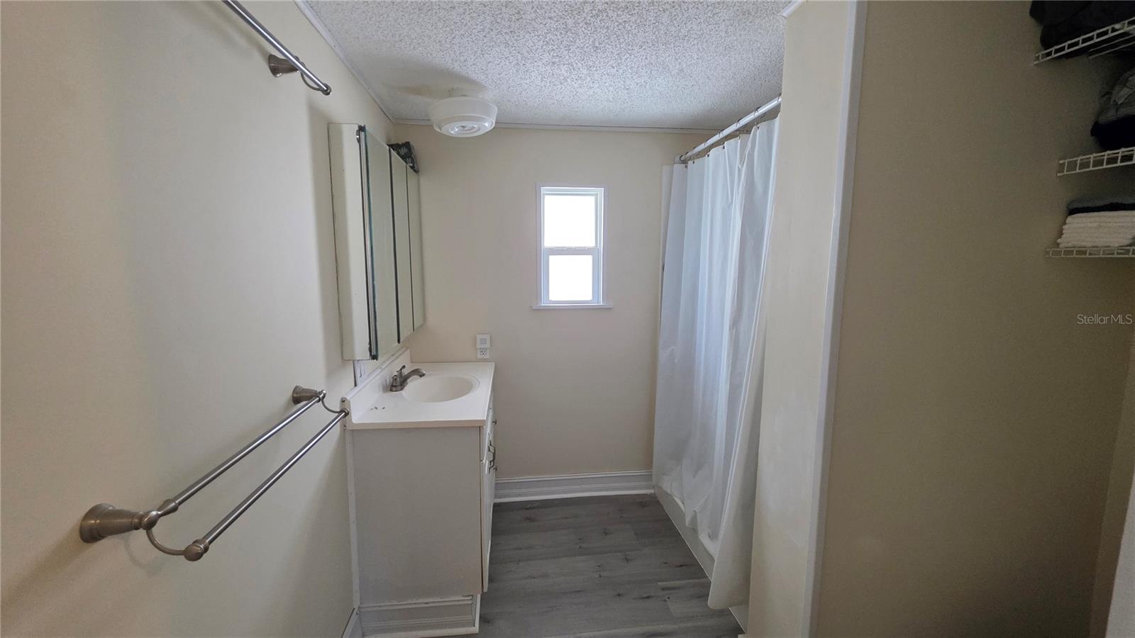 Image 9 of 16 For 123 6th Street
