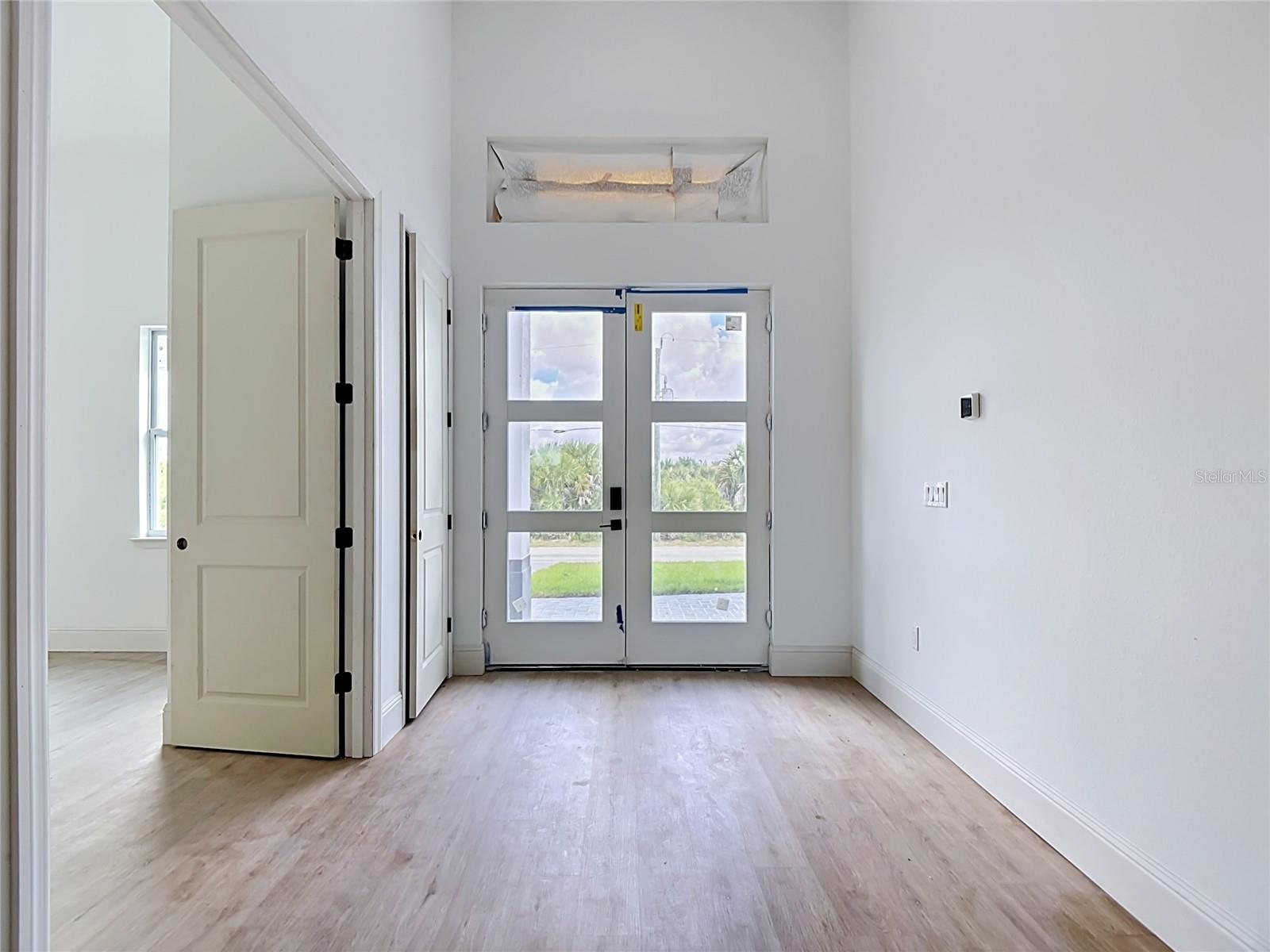 Image 18 of 35 For 14382 Fort Worth Circle