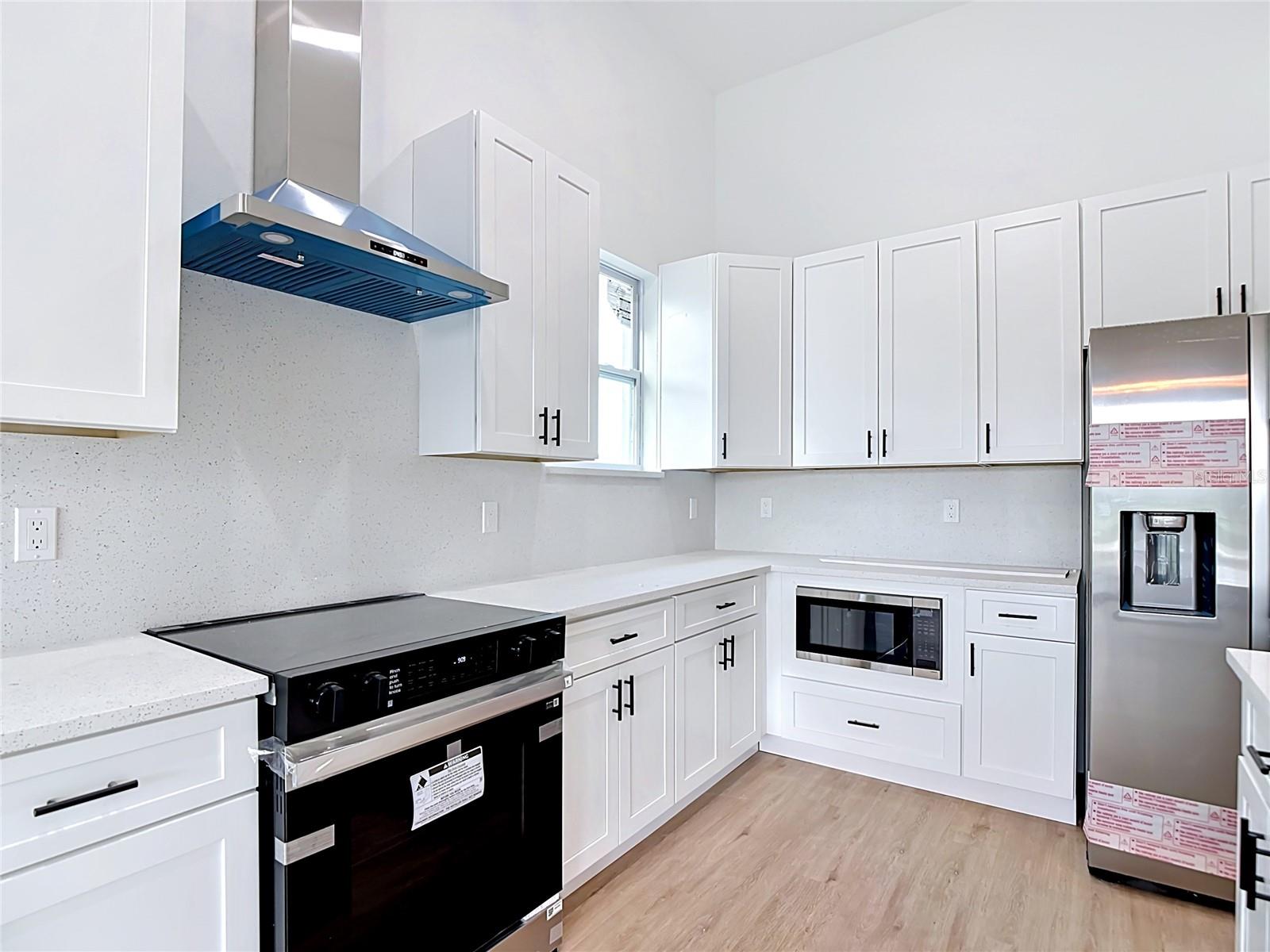 Image 31 of 35 For 14382 Fort Worth Circle