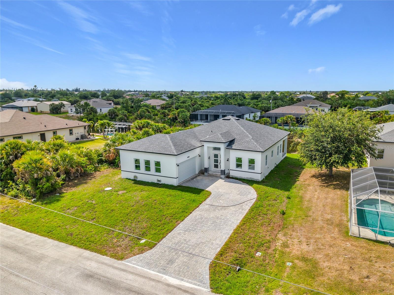 Image 8 of 35 For 14382 Fort Worth Circle