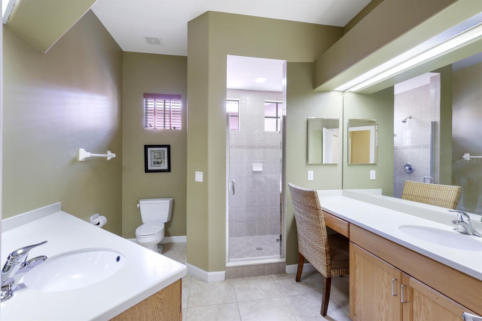 Listing photo id 17 for 8721 Piazza Del Lago Circle 205
