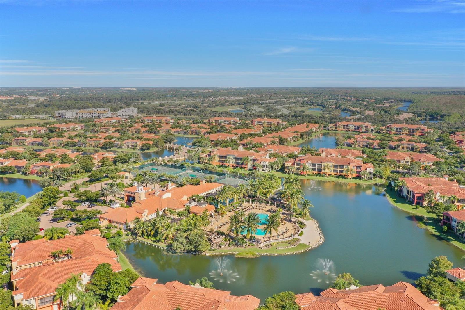 Listing photo id 29 for 8721 Piazza Del Lago Circle 205