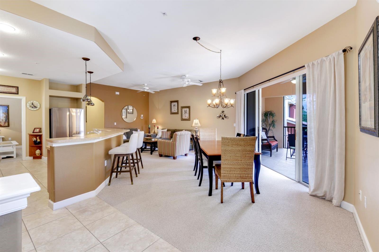 Listing photo id 2 for 8721 Piazza Del Lago Circle 205
