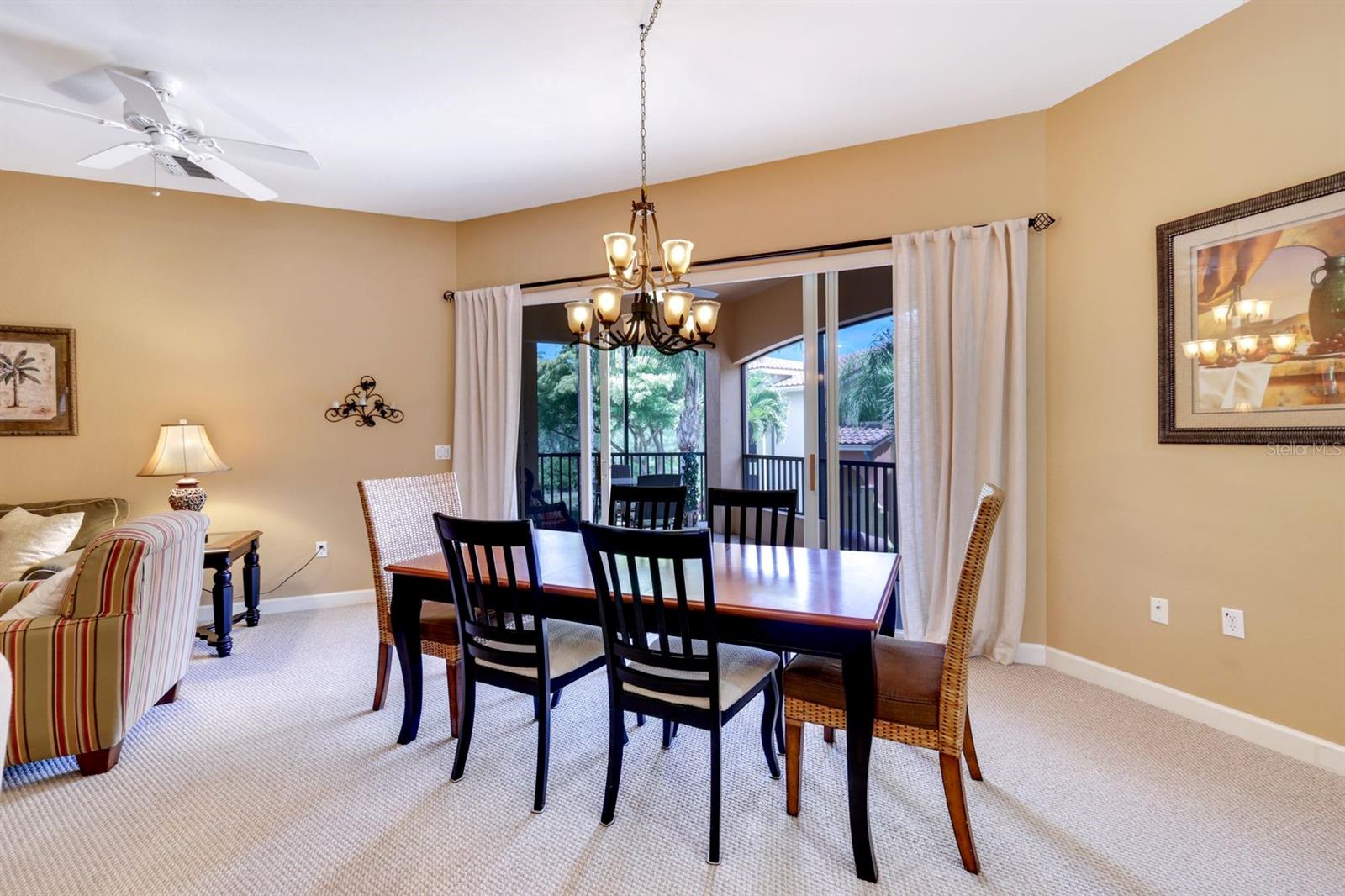 Listing photo id 7 for 8721 Piazza Del Lago Circle 205