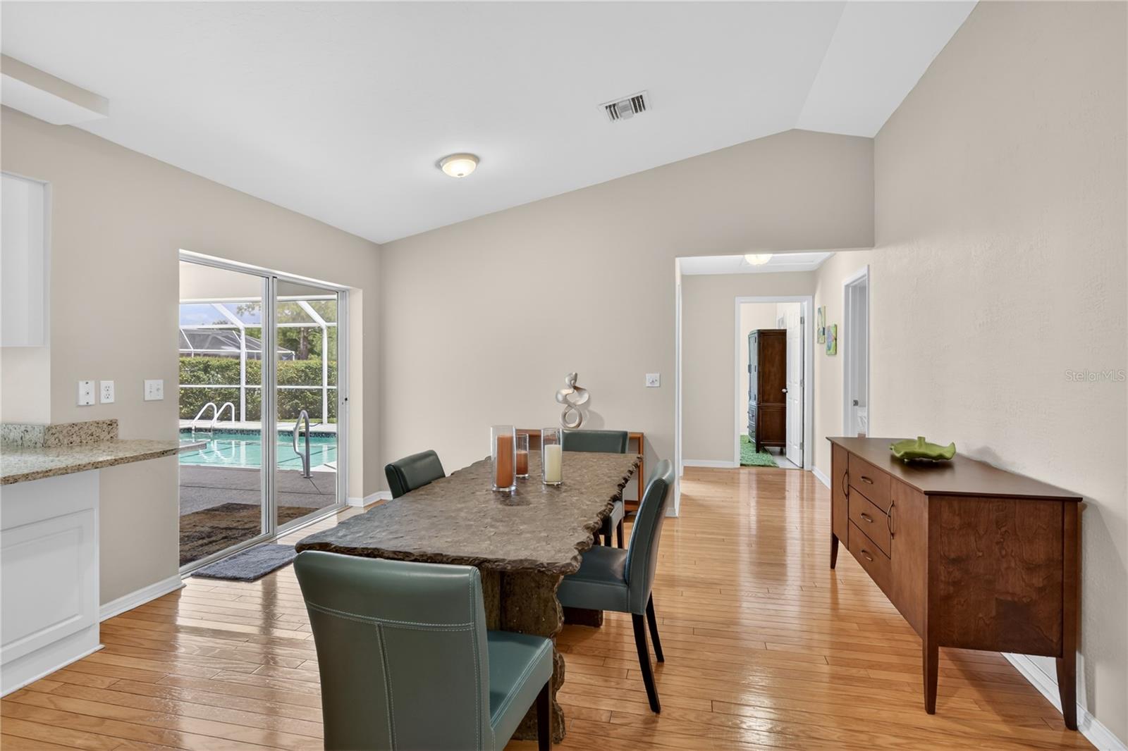 Listing photo id 8 for 18189 Sandy Pines Circle