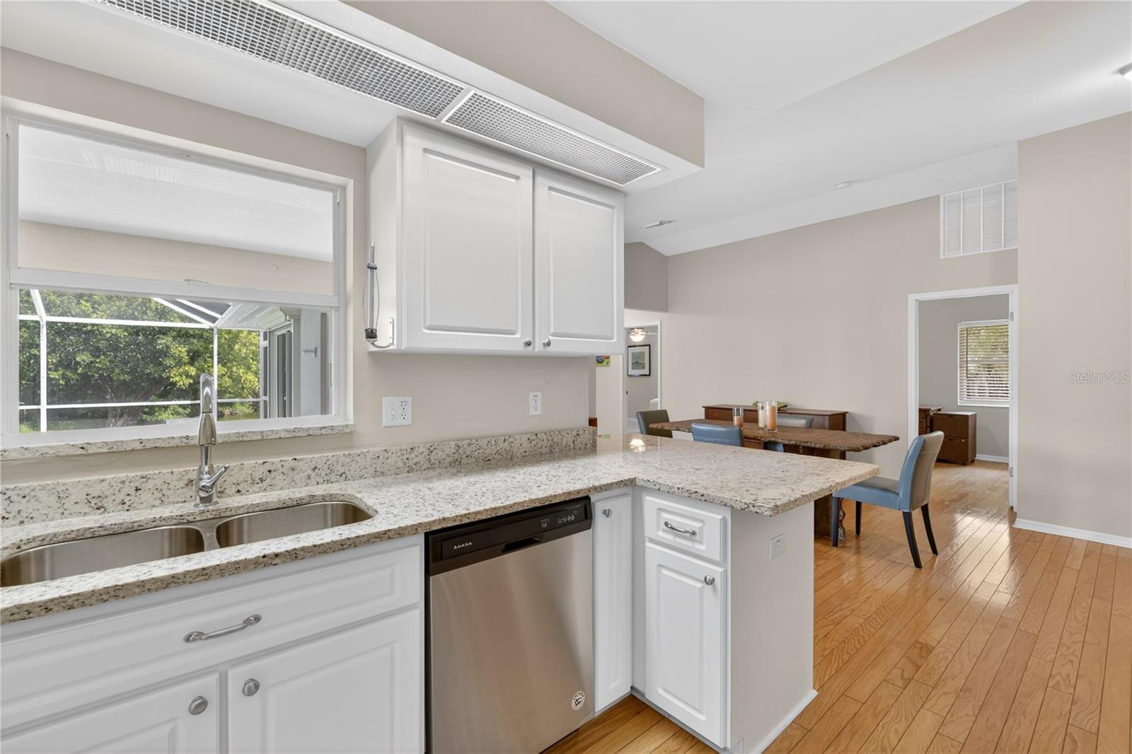 Listing photo id 13 for 18189 Sandy Pines Circle