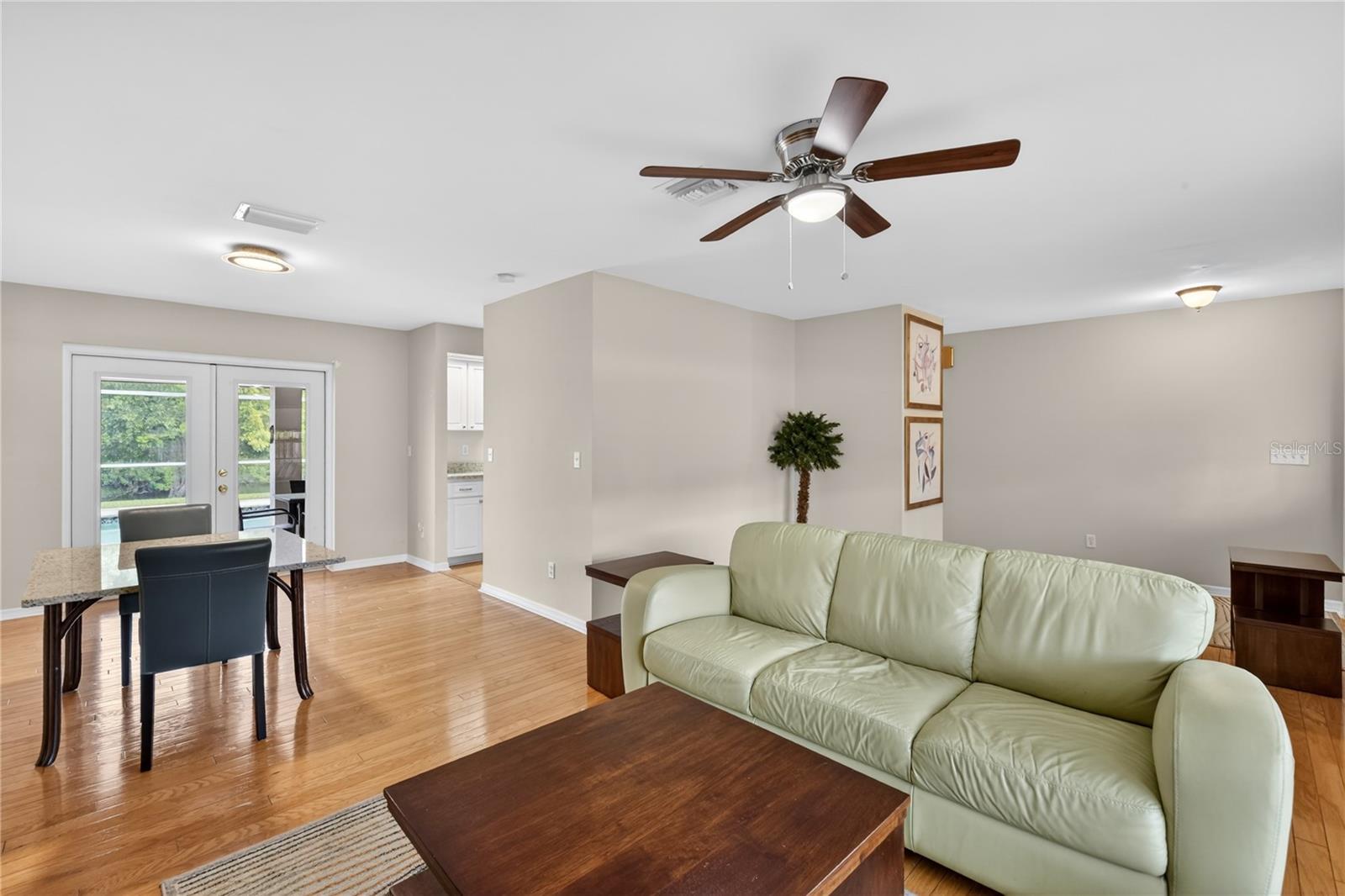 Listing photo id 17 for 18189 Sandy Pines Circle