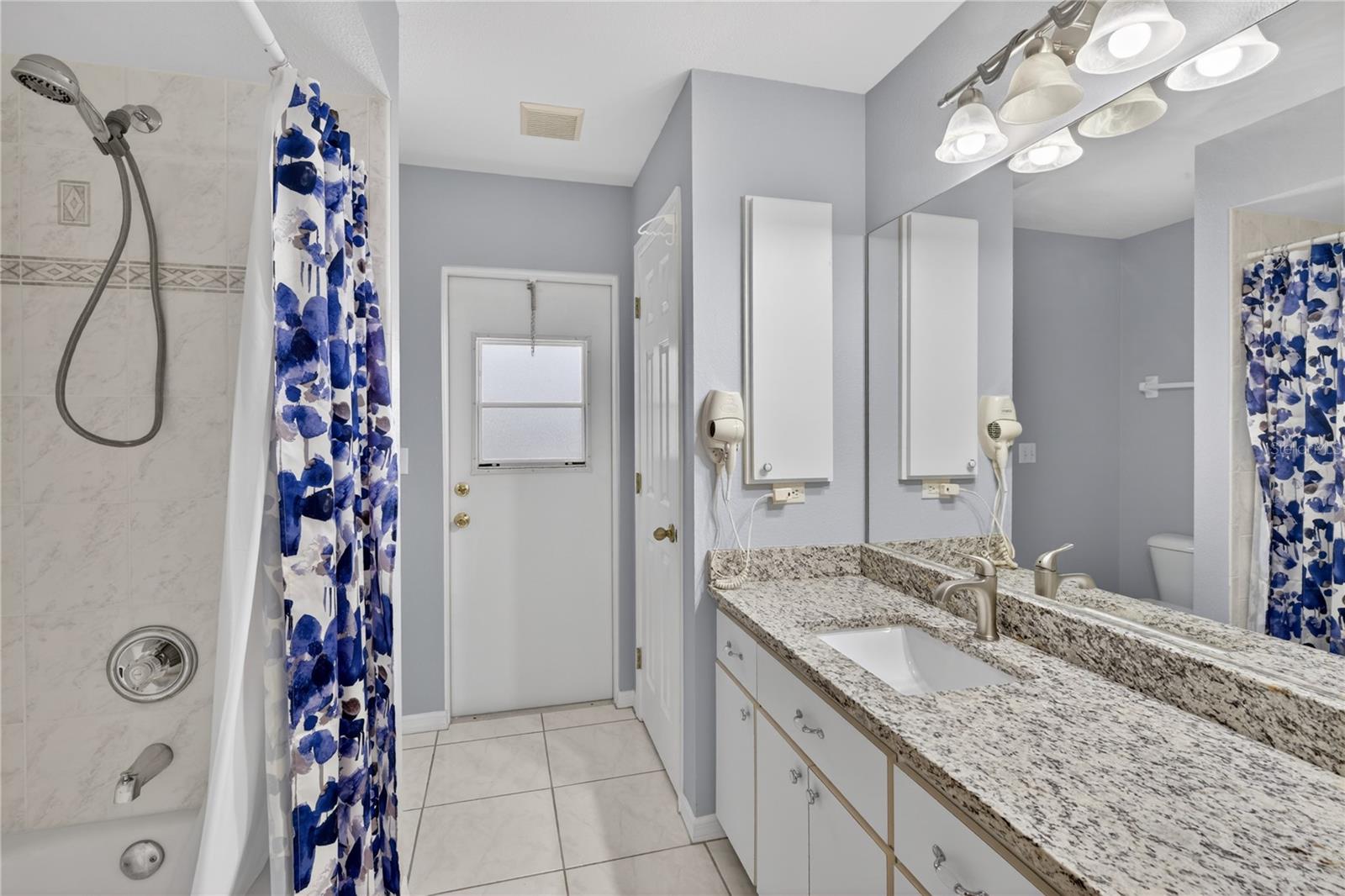 Listing photo id 33 for 18189 Sandy Pines Circle