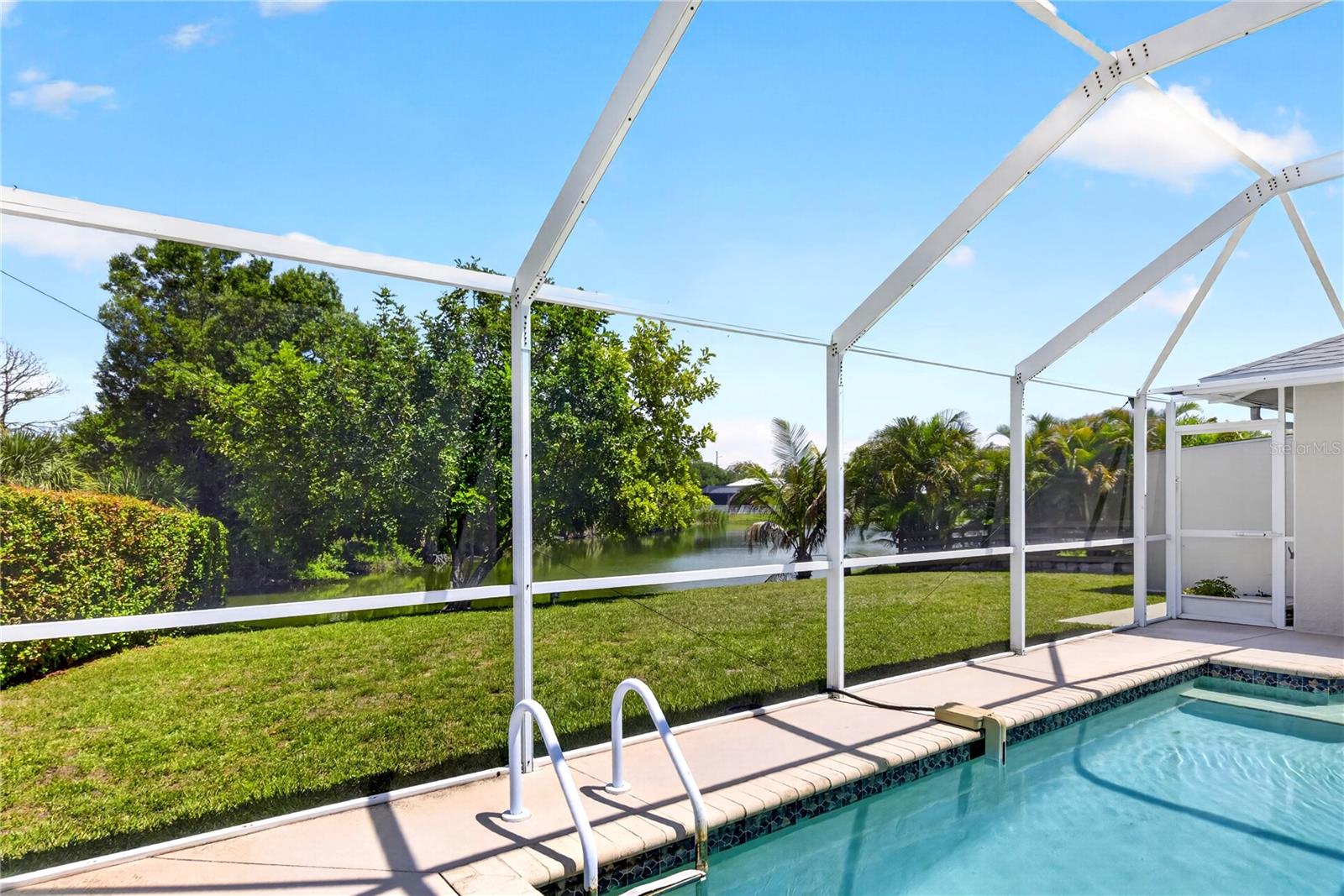 Listing photo id 42 for 18189 Sandy Pines Circle