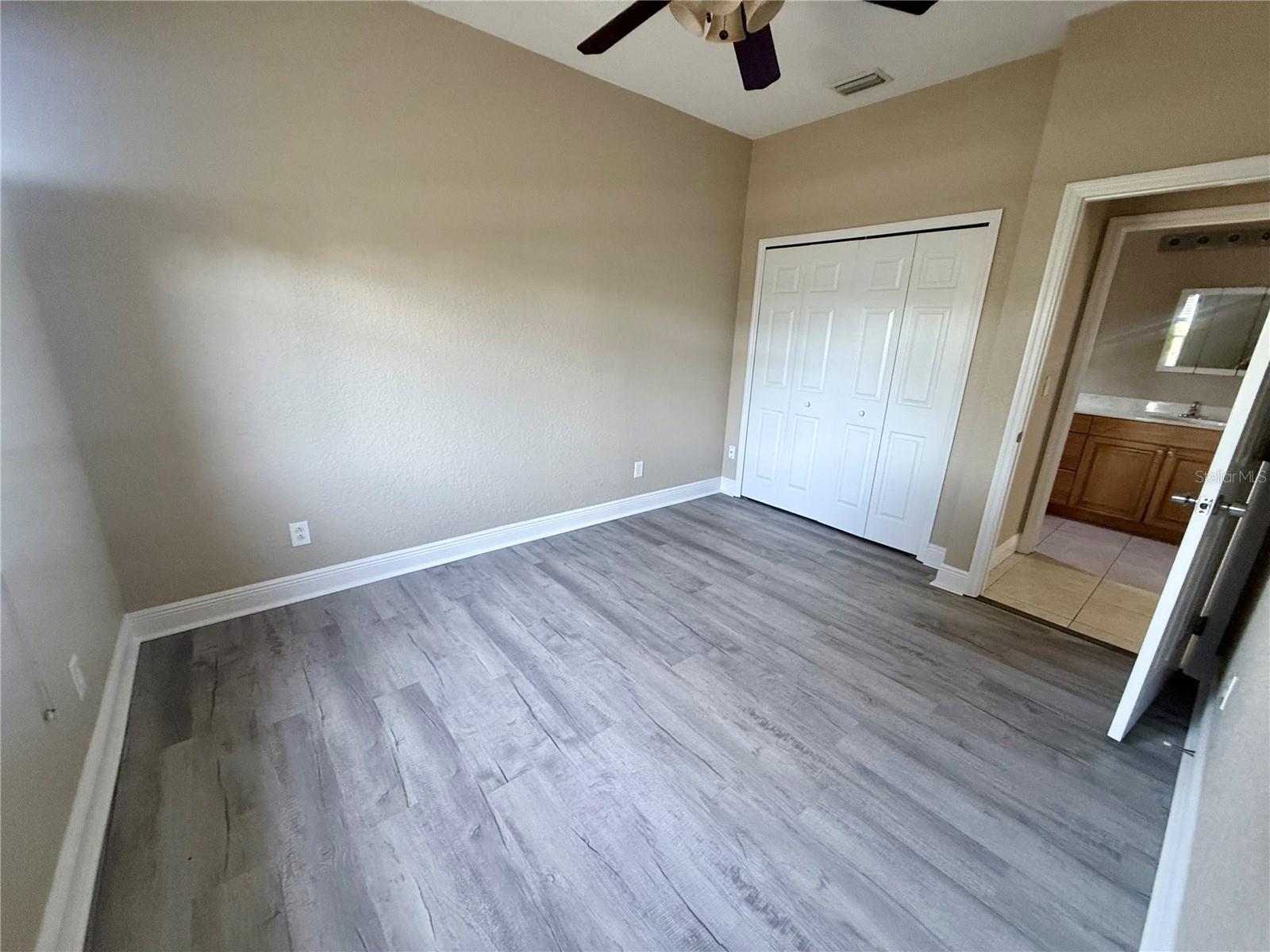 Image 4 of 10 For 9322 Anita Avenue