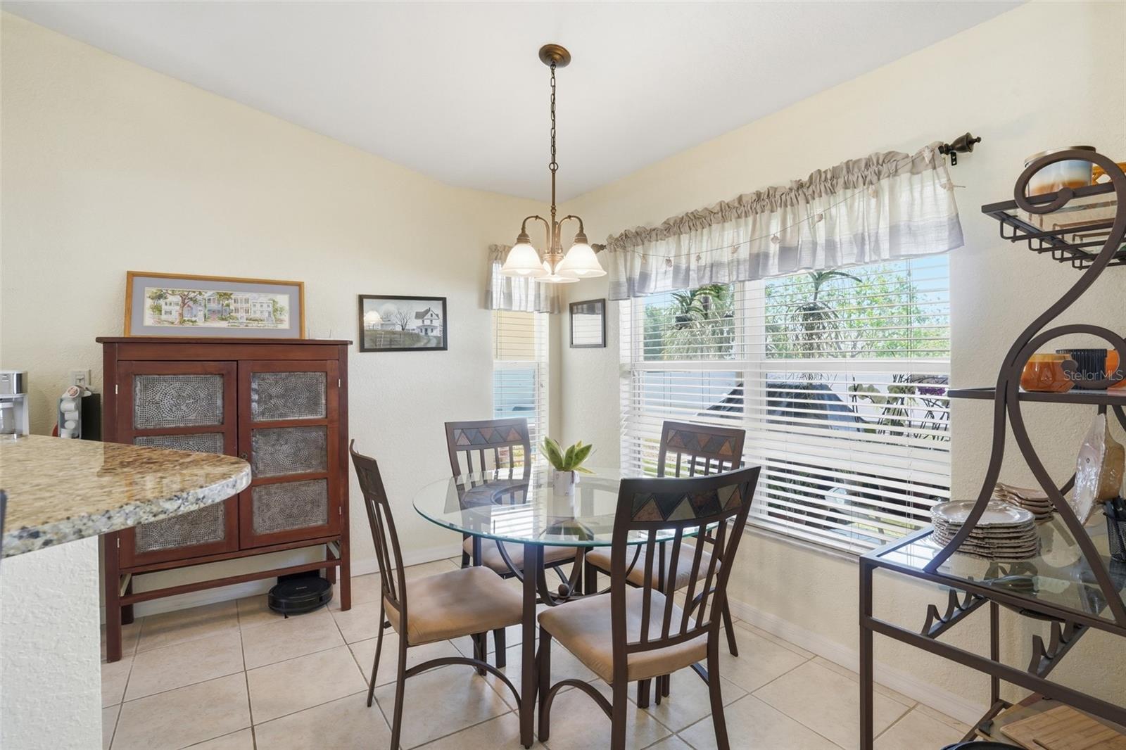 Image 12 of 43 For 18319 Arapahoe Circle