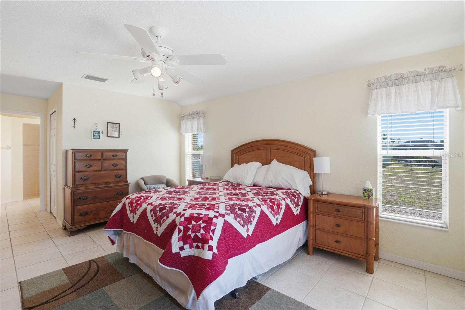 Image 18 of 43 For 18319 Arapahoe Circle