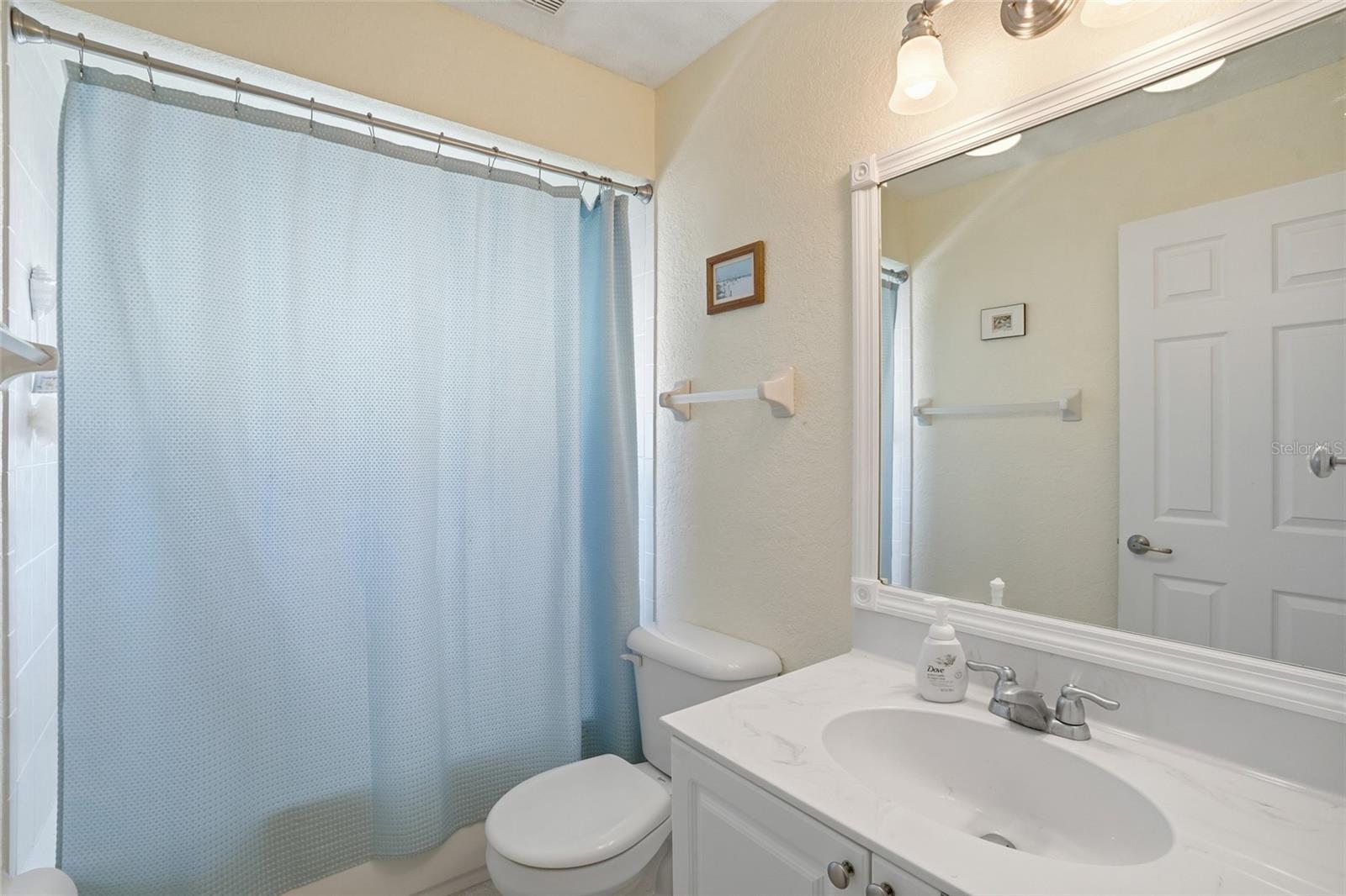 Image 23 of 43 For 18319 Arapahoe Circle