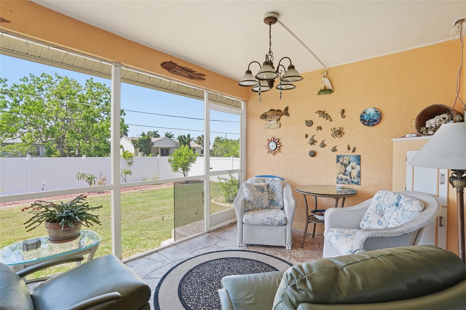 Image 28 of 43 For 18319 Arapahoe Circle