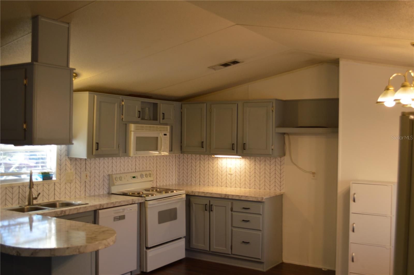 Image 5 of 29 For 349 Eland Drive