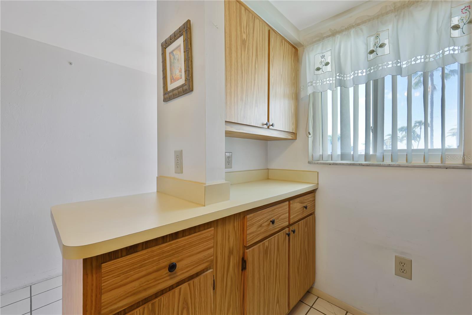 Image 15 of 32 For 12538 Kingsway Circle 902
