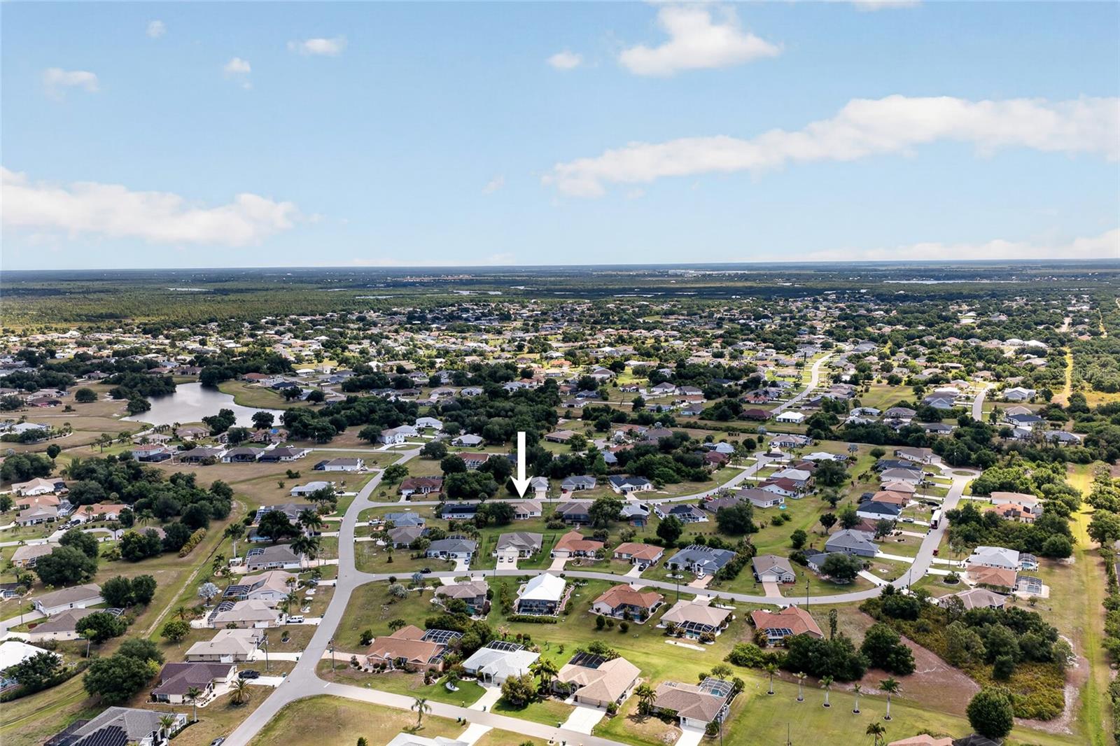 Image 2 of 38 For 421 Londrina Drive