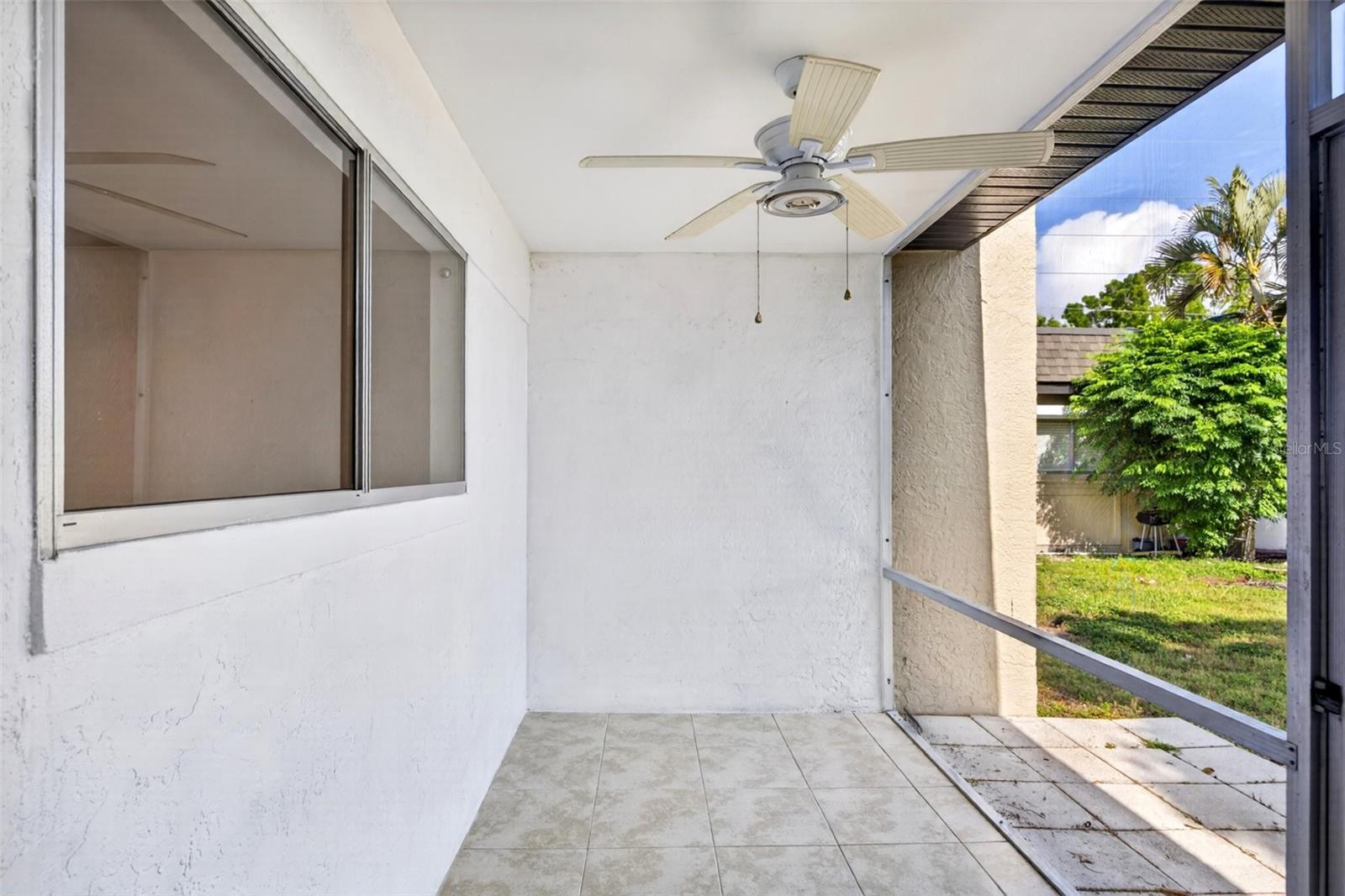 Image 11 of 30 For 6300 Pointe Boulevard 327