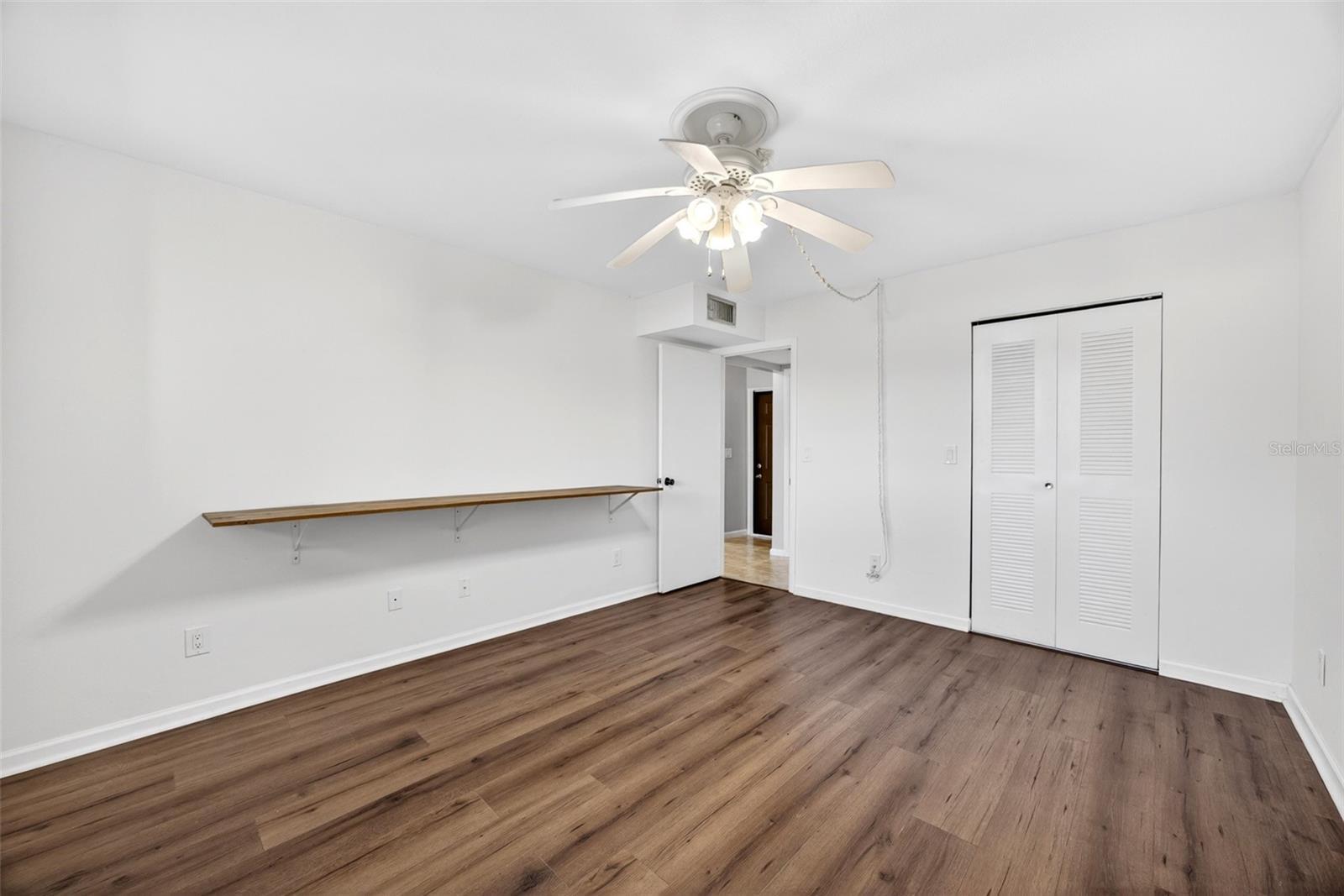 Image 15 of 30 For 6300 Pointe Boulevard 327