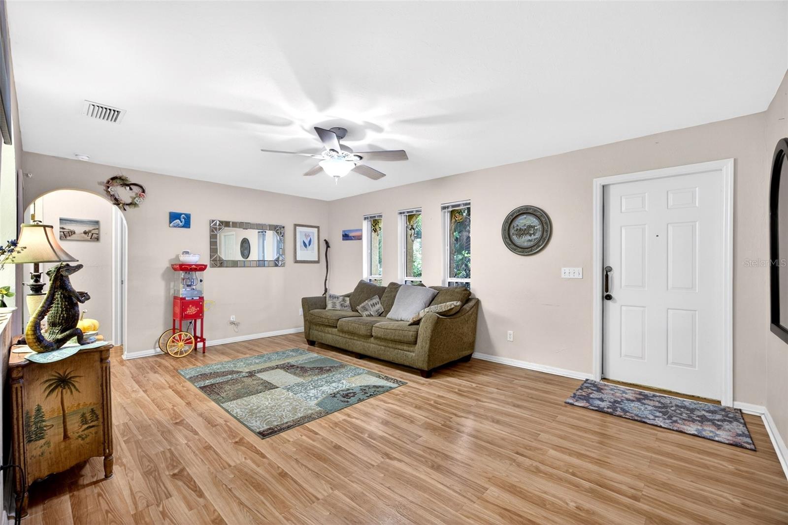Image 2 of 42 For 339 Mariana Avenue