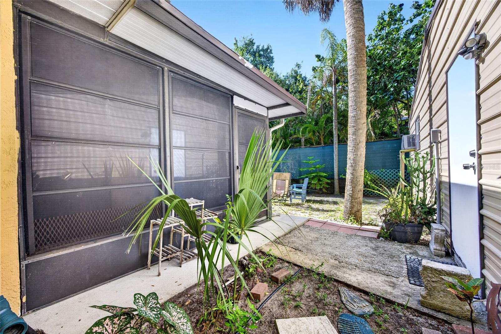 Image 31 of 42 For 339 Mariana Avenue