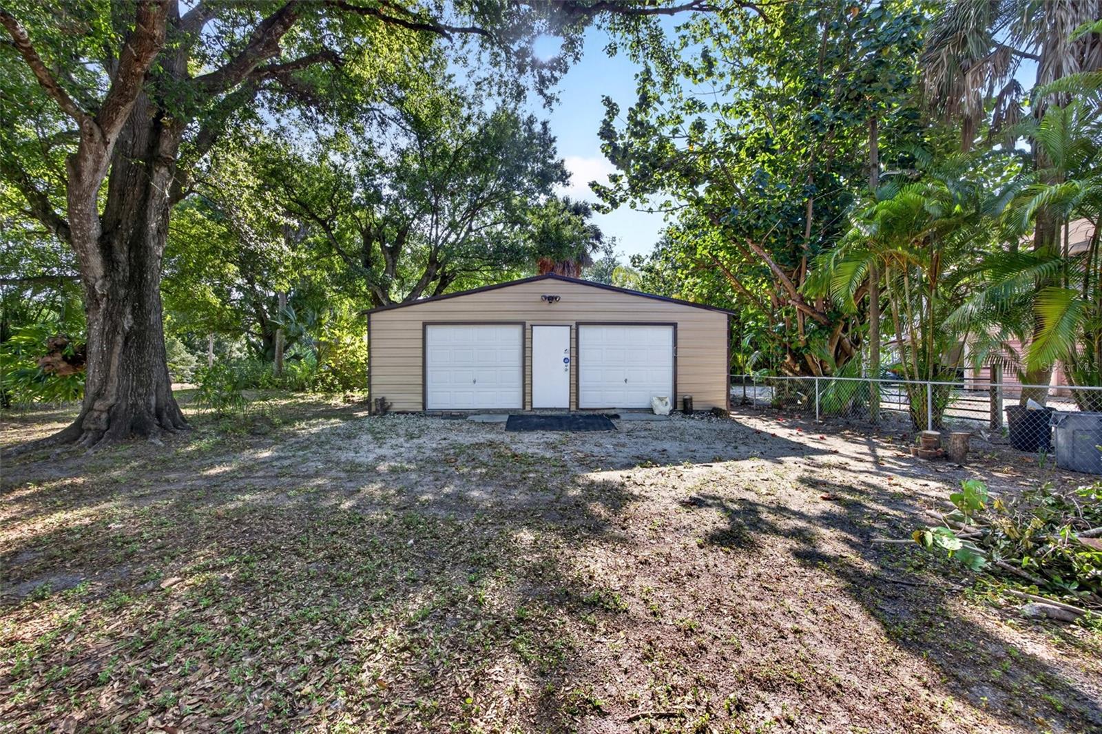 Image 33 of 42 For 339 Mariana Avenue