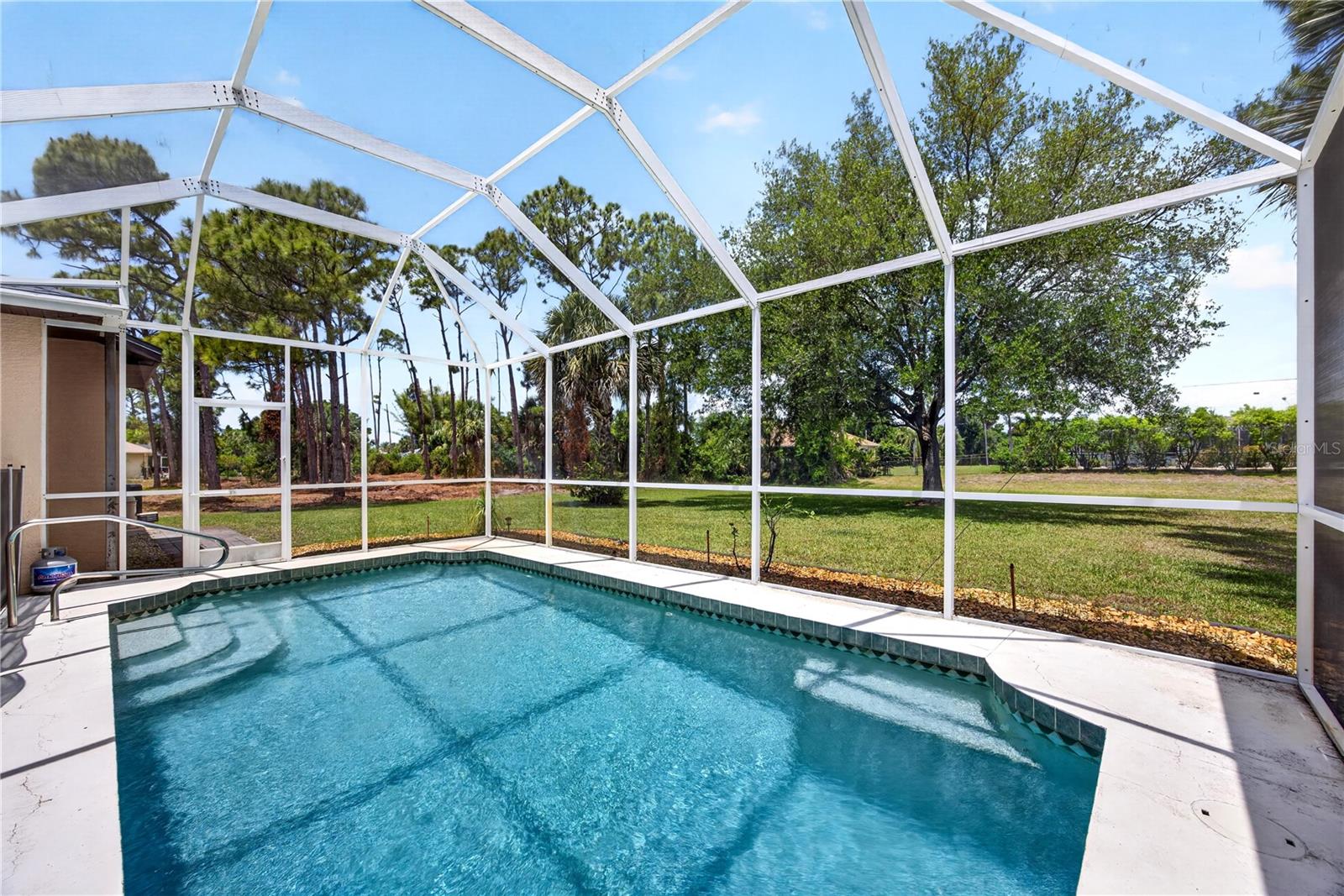 Image 2 of 38 For 243 Rotonda Boulevard E
