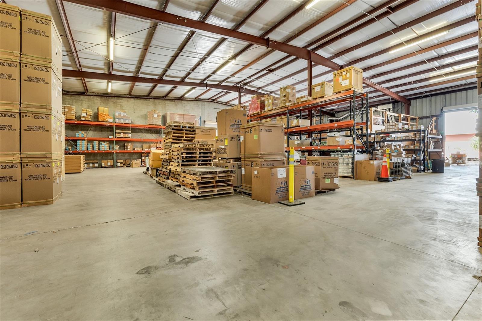 Listing photo id 10 for 18230 Paulson Drive