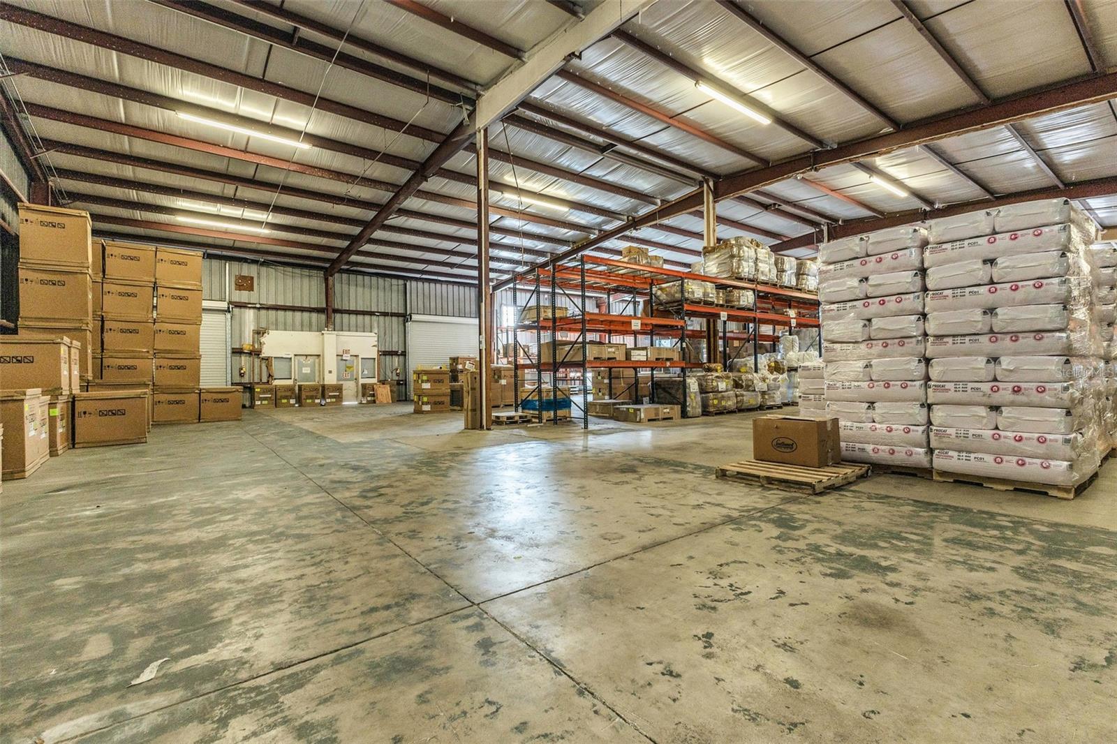 Listing photo id 7 for 18230 Paulson Drive
